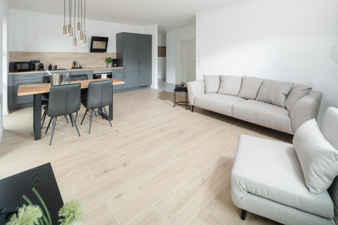 Kuesten Suite Sued - Seitliche Wasserlage, Terrasse, 70Qm Greetsiel Exterior photo